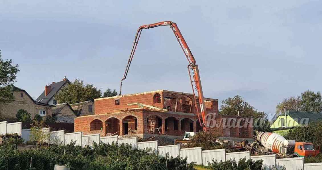 будинок з цегли